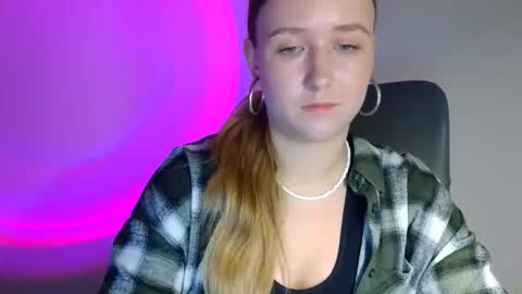 Lulu Baby18 online show from 11/28/25, 05:48