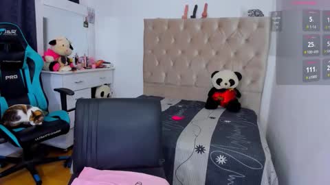  ferrer   online show from 12/01/25, 02:33