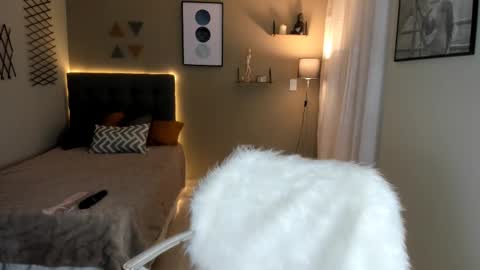 Lau  online show from 03/04/25, 01:17