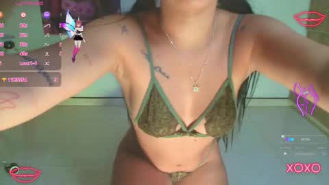 Snapshot of lulu_monroe chatting on 11/20/25, 04:01 Lulu online show from 11/20/25, 04:01