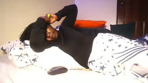 lulu_sparks1 online show from 12/18/25, 12:38