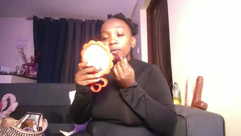 lulu_sparks1 online show from 02/02/26, 02:43