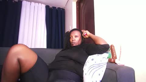 lulu_sparks1 online show from 04/10/26, 05:23