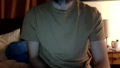 Snapshot of luluca25 chatting on 01/01/25, 09:52 luluca25 online show from 01/01/25, 09:52