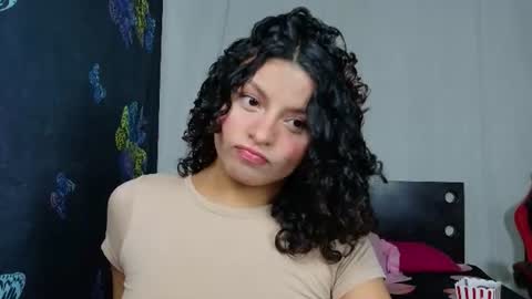 luluupeach69 online show from 07/05/26, 01:34