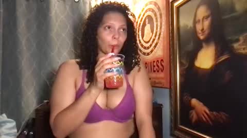Snapshot of luluvalenttine chatting on 06/03/26, 10:59 LuLu Valenttine Hot Sexy HawaiianCape Verde online show from 06/03/26, 10:59