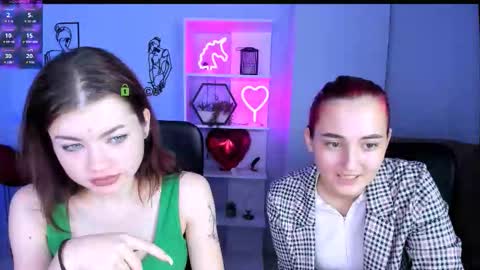 Snapshot of lumera_gentle chatting on 12/19/25, 01:40 lumera_gentle online show from 12/19/25, 01:40