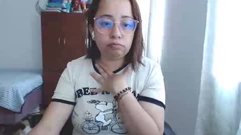 LUMI     online show from 02/04/25, 02:43