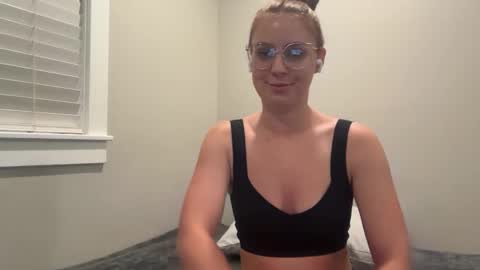 lumie online show from 05/15/26, 04:08