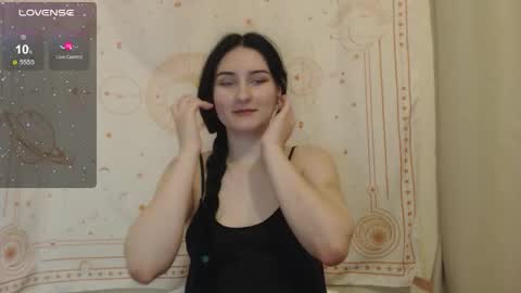 Lumulav online show from 10/10/25, 10:47