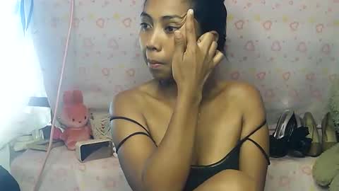 Snapshot of luna019 chatting on 09/18/25, 05:20 Luna online show from 09/18/25, 05:20