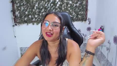 Luna  online show from 12/03/25, 09:35