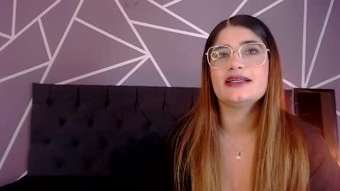 luna1126 online show from 03/19/26, 11:47