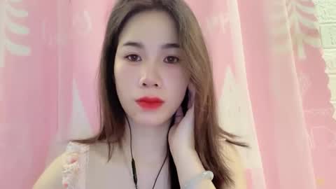 Luna online show from 04/12/26, 07:41