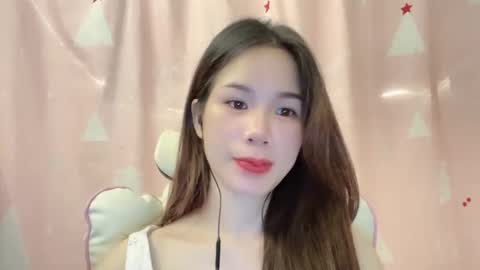 Luna online show from 05/23/26, 07:46
