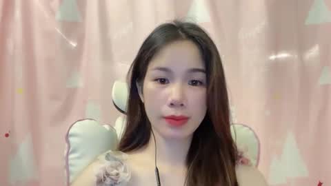 Luna online show from 05/23/26, 08:02