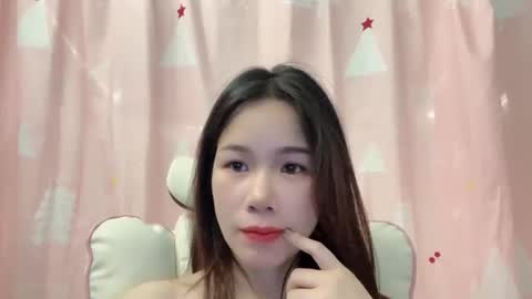 Luna online show from 05/27/26, 06:05