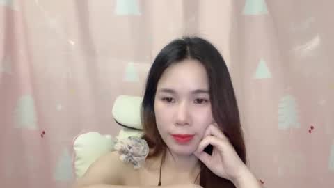 Luna online show from 06/08/26, 10:54