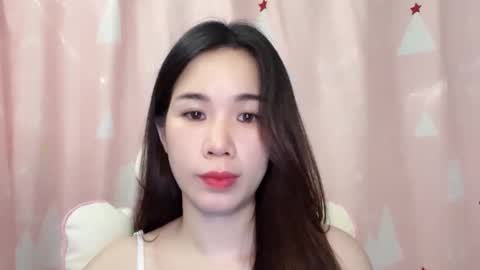 Luna online show from 06/11/26, 12:43