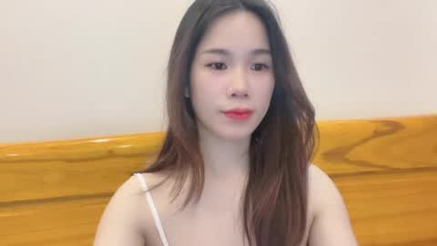 Snapshot of luna4739 chatting on 06/24/26, 09:03 Luna online show from 06/24/26, 09:03
