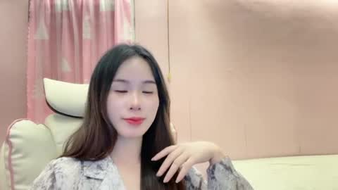 Snapshot of luna4739 chatting on 07/18/26, 06:23 Luna online show from 07/18/26, 06:23