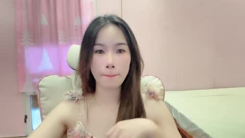 Snapshot of luna4739 chatting on 08/04/26, 09:34 Luna online show from 08/04/26, 09:34