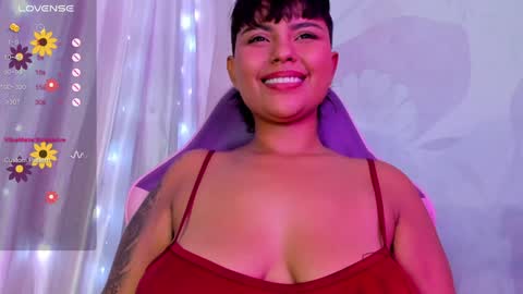 Snapshot of luna__cute chatting on 12/18/24, 07:30 Luna online show from 12/18/24, 07:30