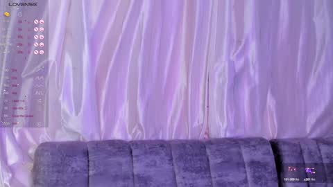 Snapshot of luna__cute chatting on 01/23/25, 07:22 Luna online show from 01/23/25, 07:22