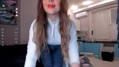 Snapshot of luna__l chatting on 03/06/25, 05:54 Alice online show from 03/06/25, 05:54