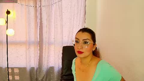luna__velvet online show from 07/02/26, 12:44