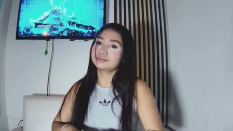 luna and banji online show from 12/05/25, 04:21