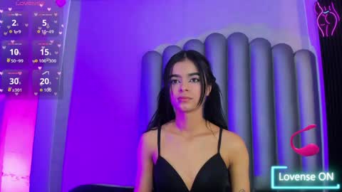 Snapshot of luna_bella_23 chatting on 06/07/26, 04:05 luna_bella_23 online show from 06/07/26, 04:05