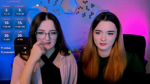 Snapshot of luna_berryy chatting on 11/28/25, 08:44 luna_berryy online show from 11/28/25, 08:44