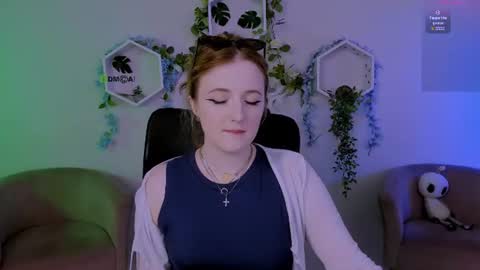 Snapshot of luna_berryy chatting on 06/30/26, 06:53 luna_berryy online show from 06/30/26, 06:53