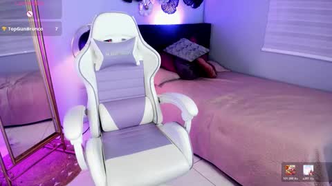 Luna  online show from 03/15/26, 05:41