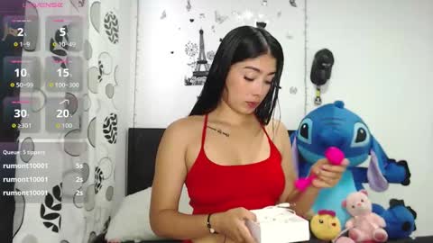 Luna charlotte95 online show from 01/06/26, 09:07