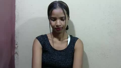 Snapshot of luna_cherry0 chatting on 05/02/26, 03:44 Laura online show from 05/02/26, 03:44