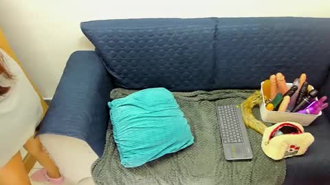 luna  online show from 02/03/25, 12:03
