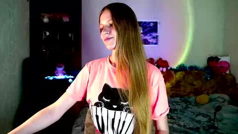 luna_evan online show from 12/22/25, 12:35