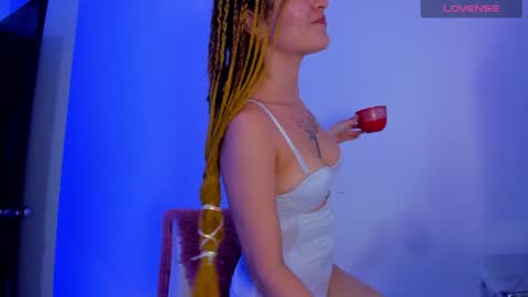 luna_hazard online show from 12/08/24, 06:54