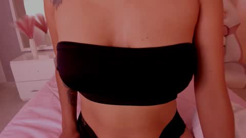 luna_hot_ass online show from 11/04/25, 07:35