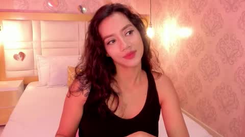 luna_hot_ass online show from 02/14/26, 04:09