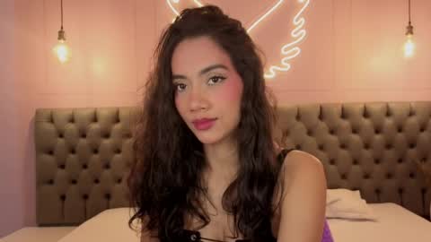 luna_hot_ass online show from 04/19/26, 11:40