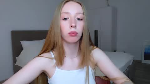 Snapshot of luna_insanity chatting on 12/22/24, 11:09 Luna online show from 12/22/24, 11:09