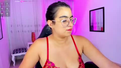 Snapshot of luna_jonnes1 chatting on 07/12/26, 07:27 Luna online show from 07/12/26, 07:27