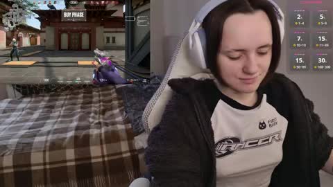luna_loveeee online show from 04/29/26, 06:06