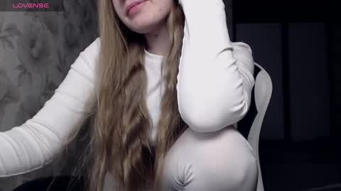 Luna online show from 12/12/24, 08:21