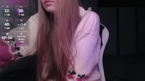 Luna online show from 01/04/25, 12:27