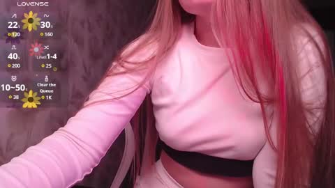 Luna online show from 02/08/25, 10:39