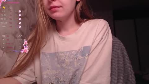 Luna online show from 03/17/26, 09:51